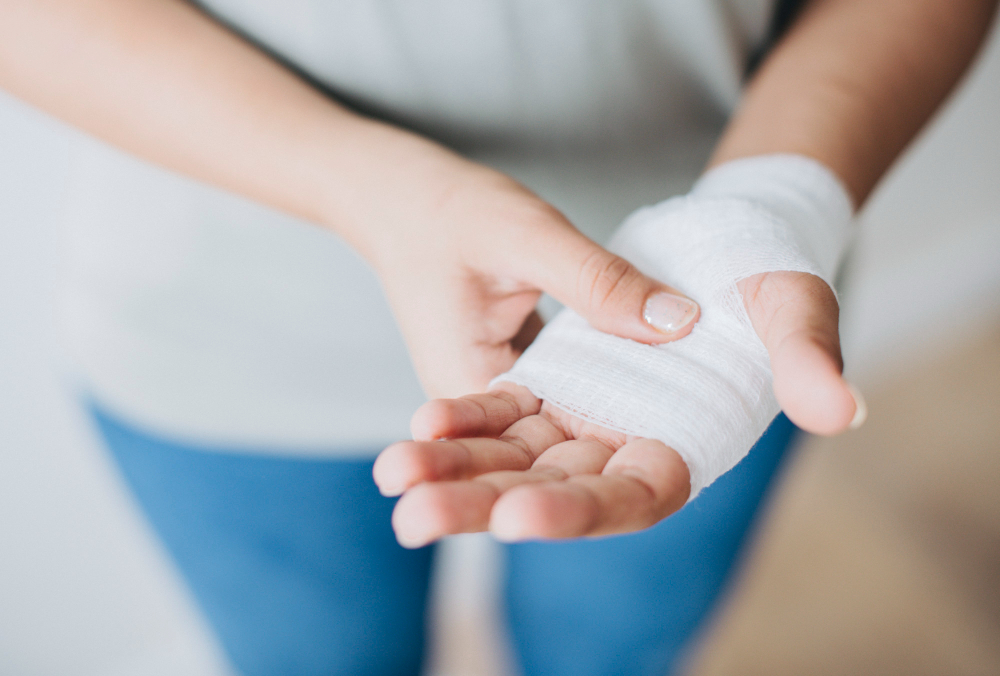 What to Avoid When Healing from a Hand or Wrist Injury