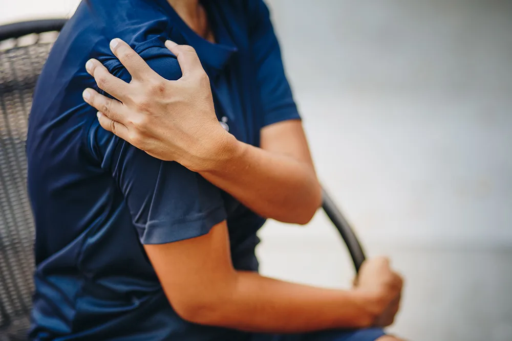 Shoulder Fractures: How Do They Occur, and What Are the Treatment Options?